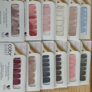 ADDED TWO MORE! 📣 Color street set of 12*